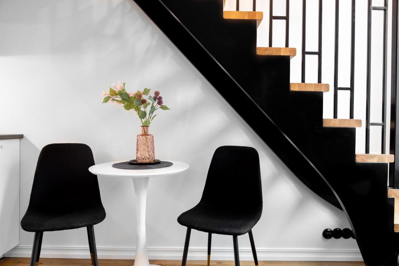 Bob W Duo Lofts *